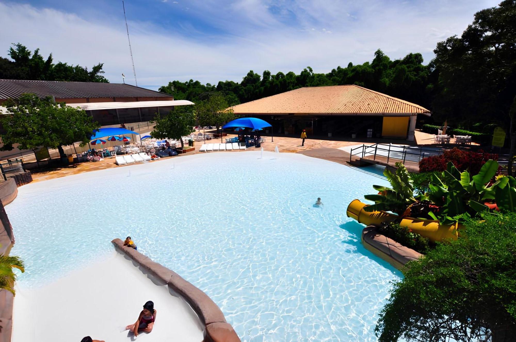 Ferienwohnung Piazza Diroma Com Acesso Ao Acqua Park Caldas Novas Exterior foto