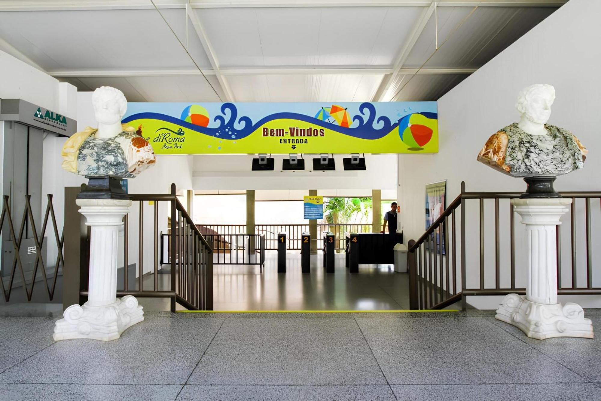 Ferienwohnung Piazza Diroma Com Acesso Ao Acqua Park Caldas Novas Exterior foto